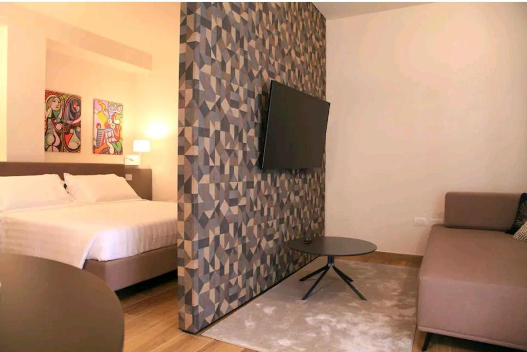 A&G Suites Parma Esterno foto